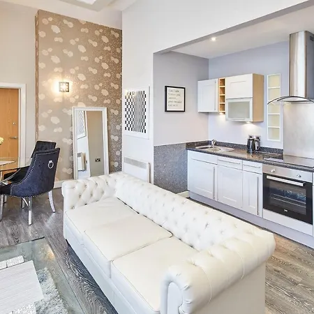 Host & - Three Bays Apartamento