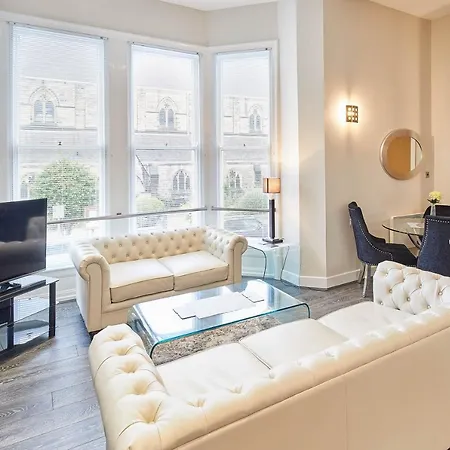 Host & - Three Bays Apartamento